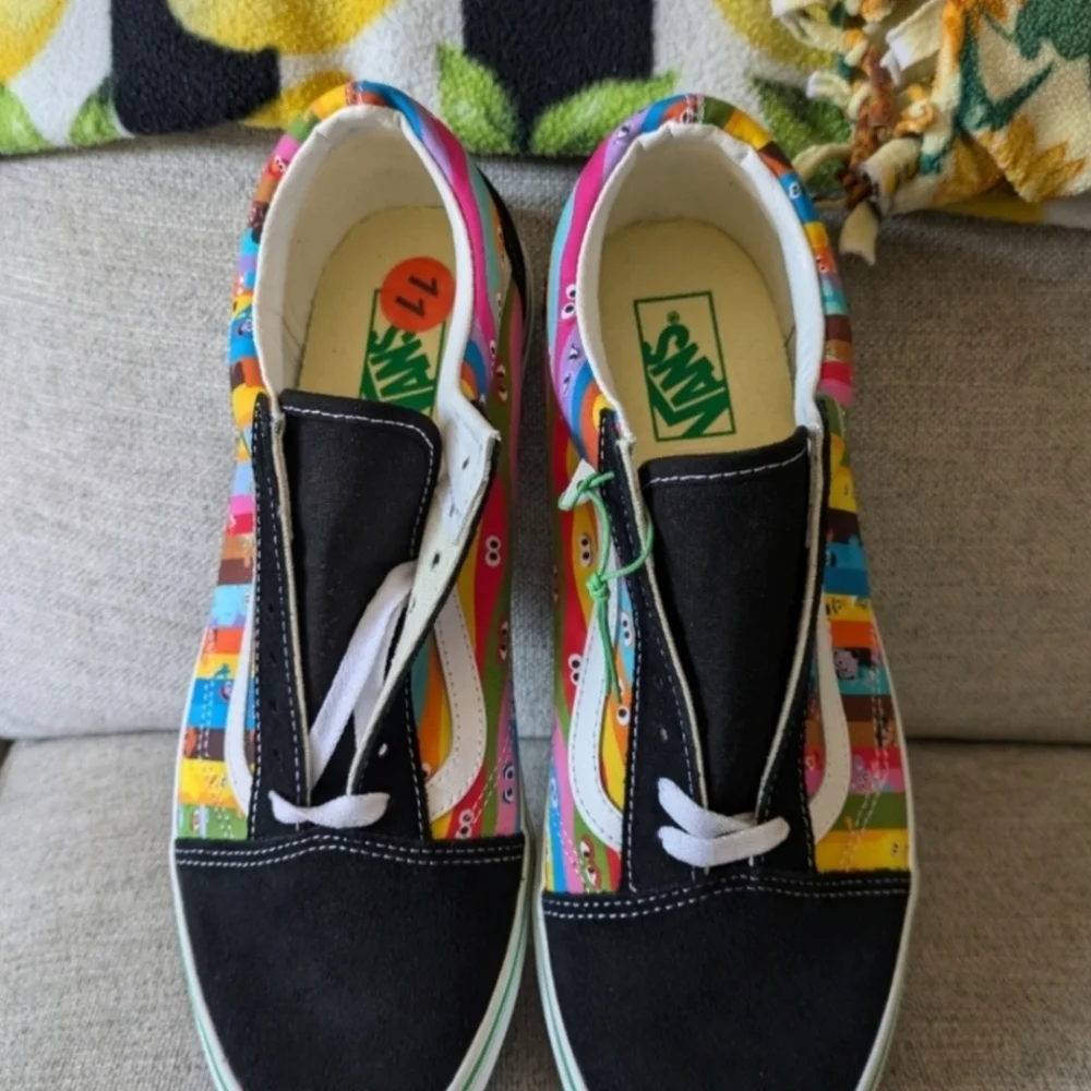 Vans Old Skool Sesame Street Men Rainbow Stripes Colorful Black 032025 - Picture 3 of 8